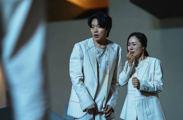 The 8 Show Squid Game